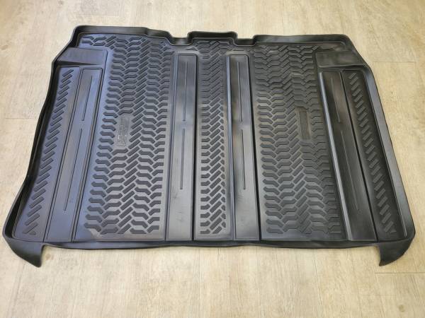 Коврики в салон Toyota Esquire (2014-н.в.) 3 ряд